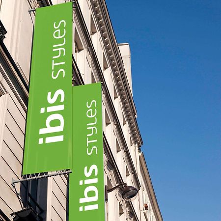 Hotel Ibis Styles Paris Republique Le Marais Exterior foto