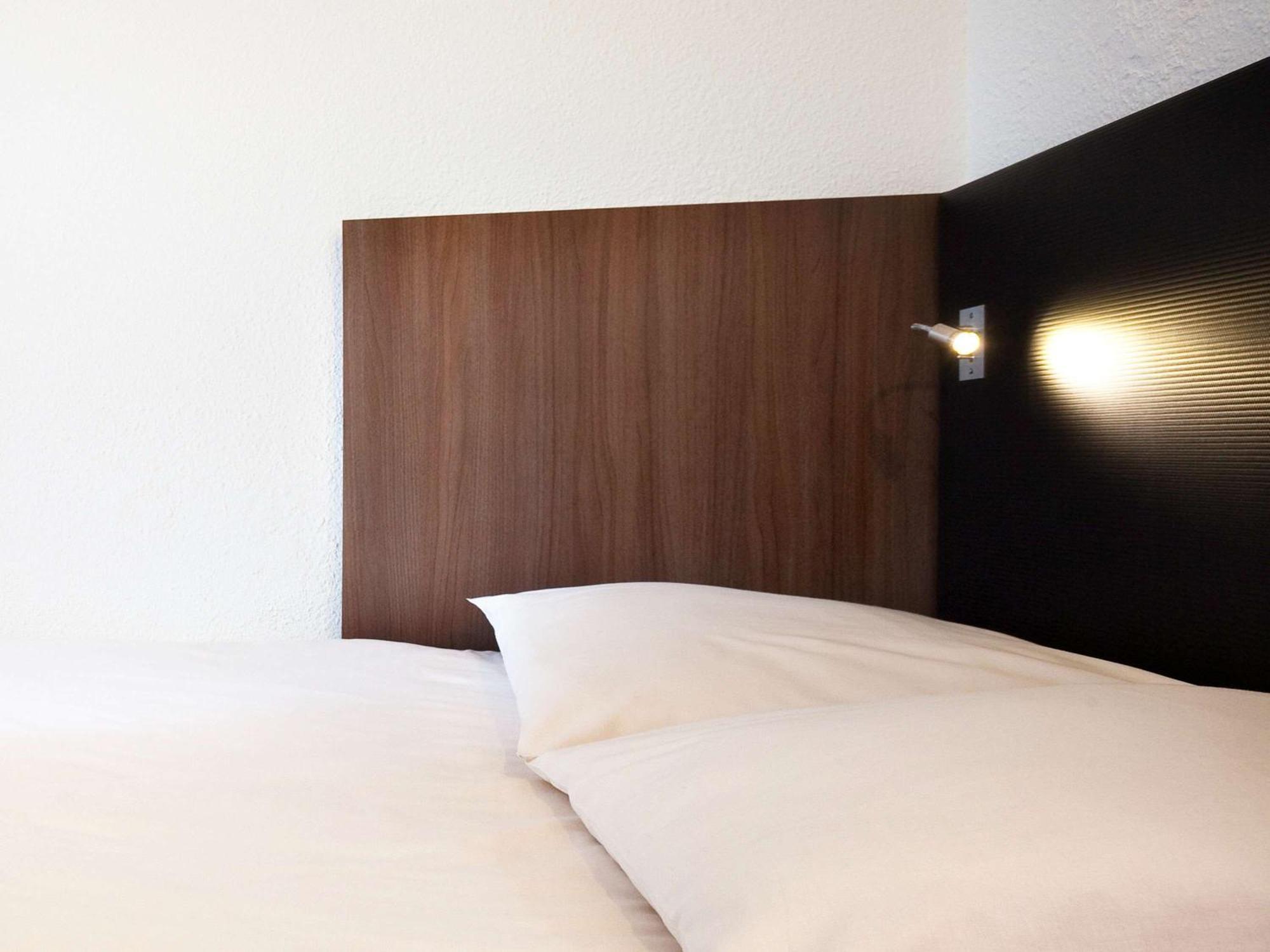 Hotel Ibis Styles Paris Republique Le Marais Exterior foto